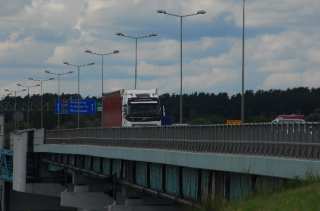 S01_0492.NEF